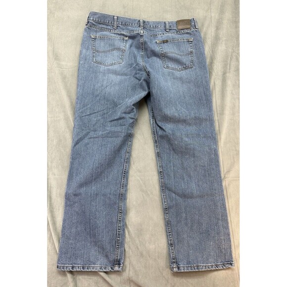 Lee Blue Jeans Regular Fit Straight Leg Men's 42x32 Medium Wash RUNS SMALL - Picture 3 of 11